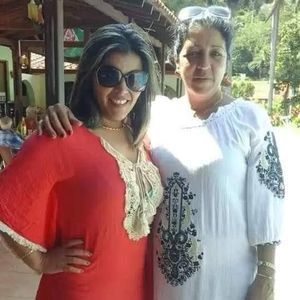 Meet your Posher, Ana marys